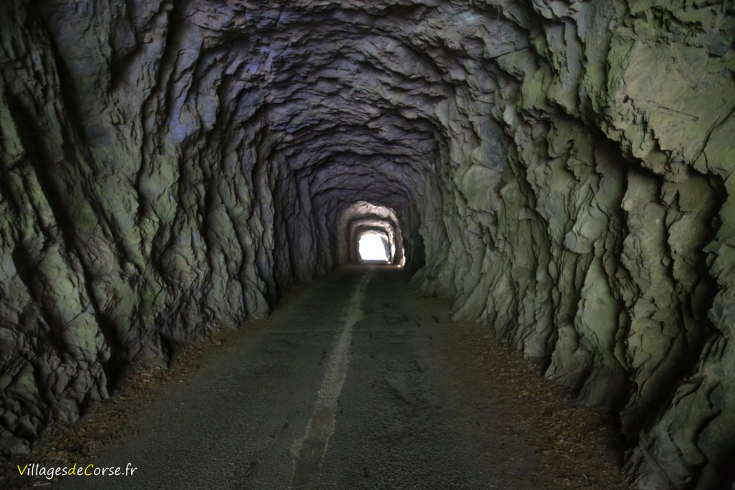 Tunnel - Santa Maria Poggio