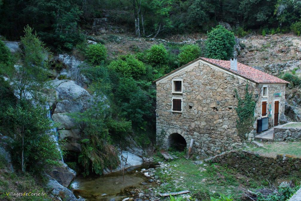 Ancien Moulin à eau - Rezza