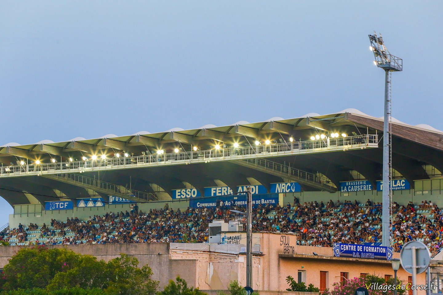 Terrain de foot - Stade Armand Cesari - Furiani