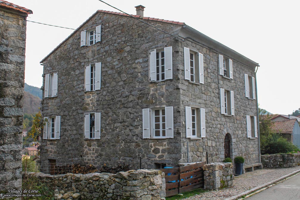 Stone house - Bastelica