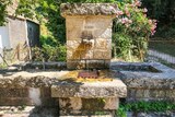 Brunnen von Basa nach dem Umzug, am 02.08.2018