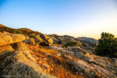 Coucher de Soleil Sur la Mount Argiusta Moriccio - 06/07/2021