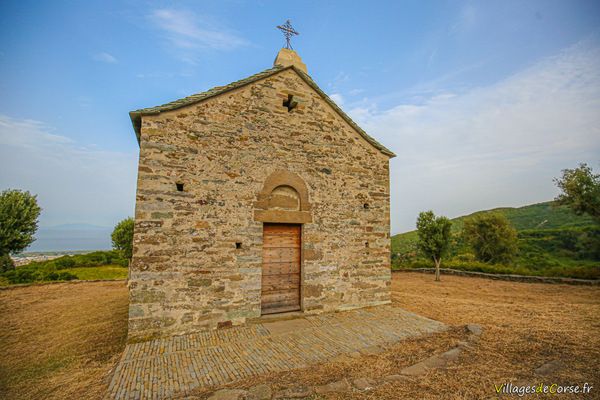 Hiking to the Santa Maria Chapel in Furiani